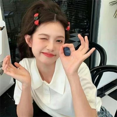 唇彩间谍